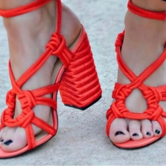 CAbi Tiptoe Hibiscus Red Knotted Rope Ankle Strap Sandals Size 7 - Picture 3 of 16